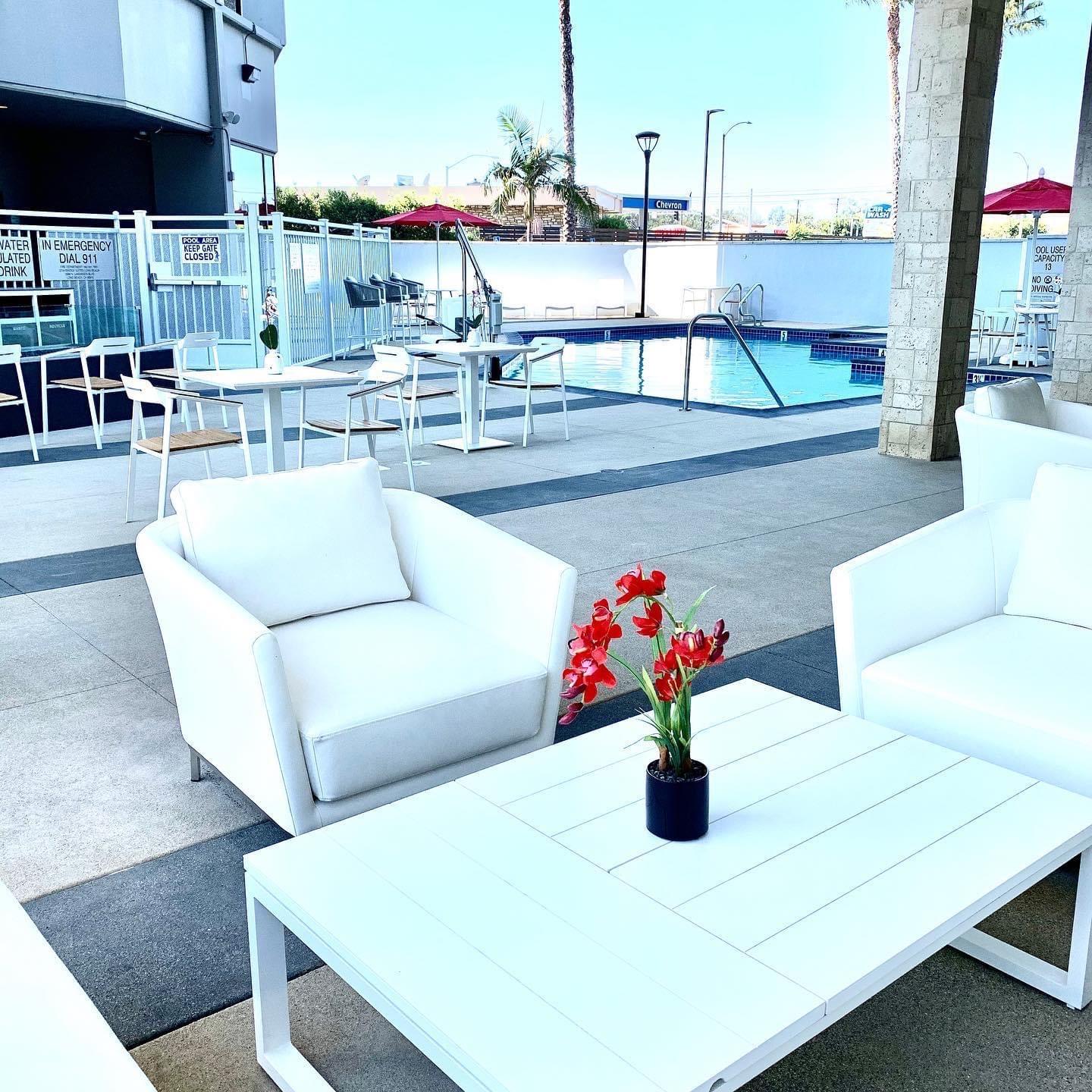 Staybridge Suites Long Beach Exterior photo